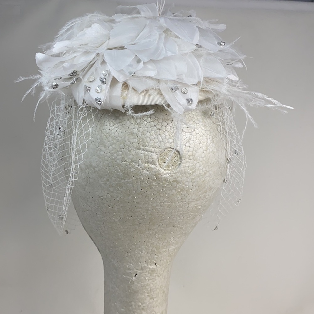 Eric Javits White Wedding Bridal Veil Hat - Picture 4 of 9